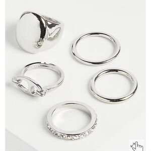 🆕️💍TORRID SET OF 5 SILVER-TONE RINGS SIZE 11💍